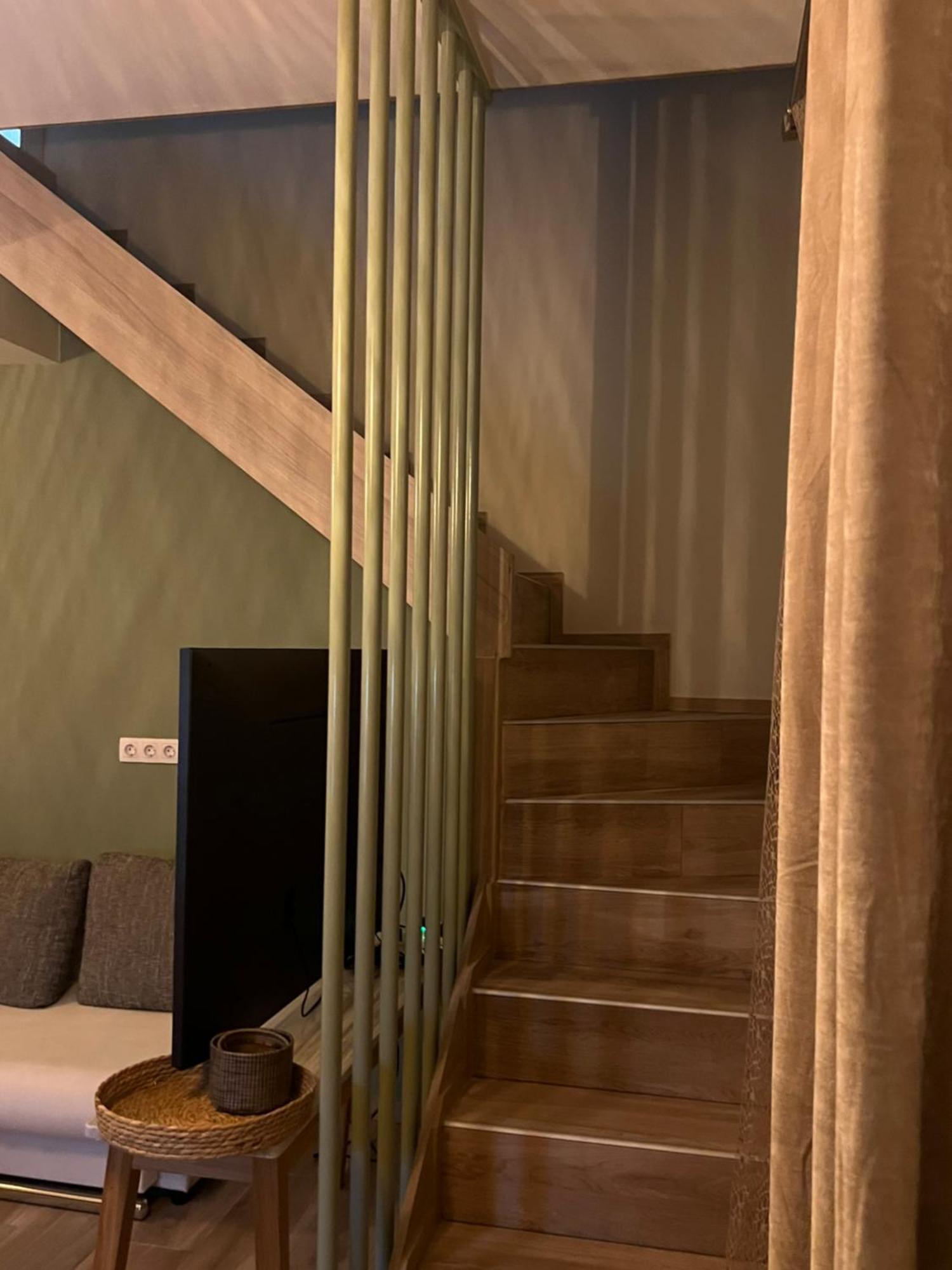 Apartamento Drama'S Nest Exterior foto